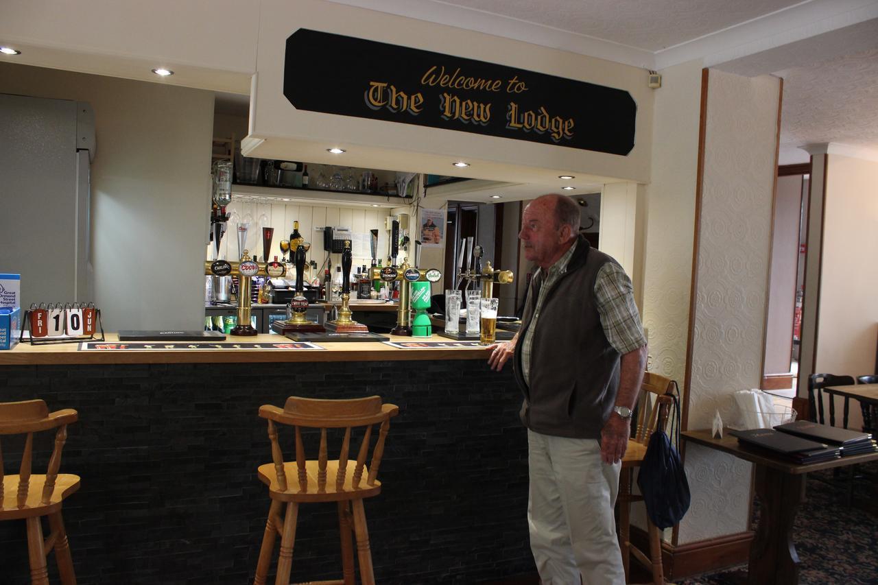 The New Lodge Pontardawe Eksteriør bilde
