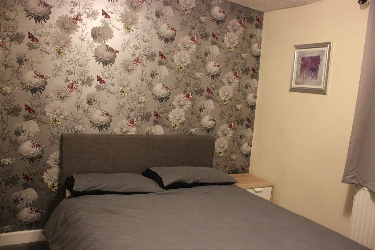 The New Lodge Pontardawe Eksteriør bilde